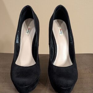 Olsenboye Black Suede Heels